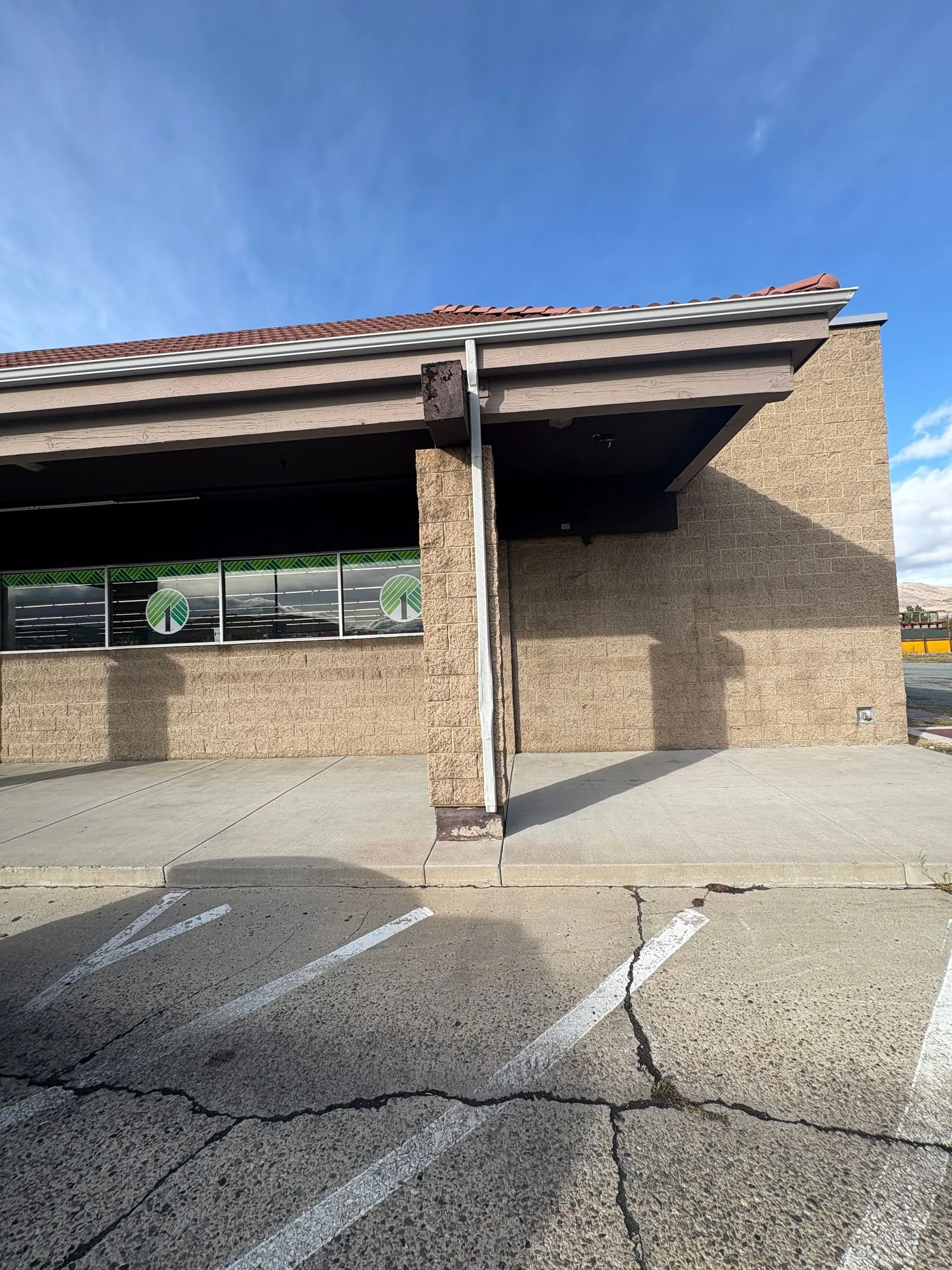 Professional Commercial Seamless Gutter Installation in Carson City and Sparks, NV